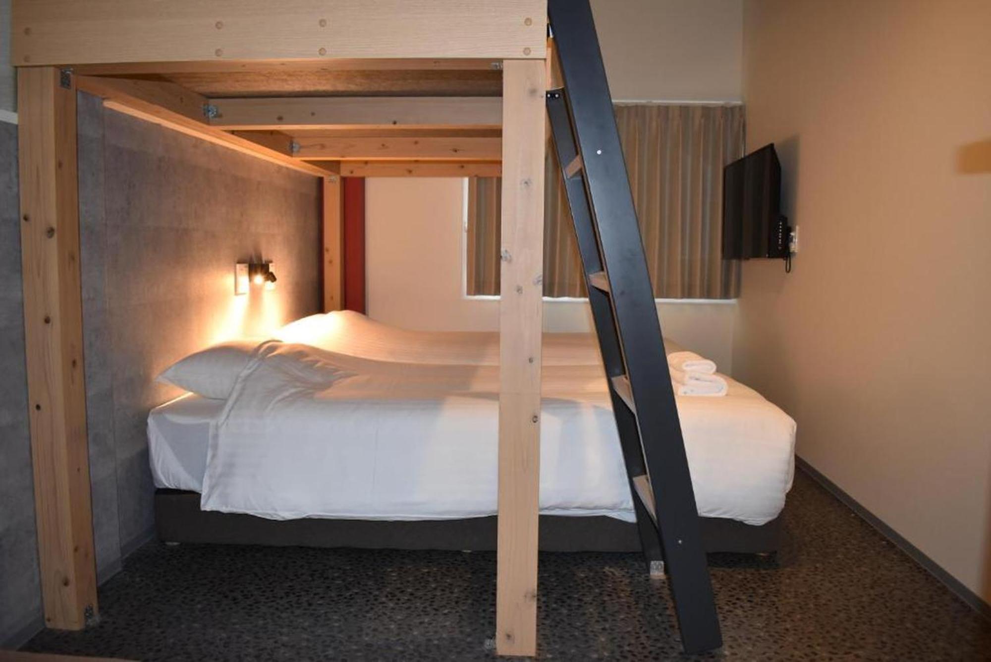 Shinsaibashi House Hotel โอซาก้า ภายนอก รูปภาพ