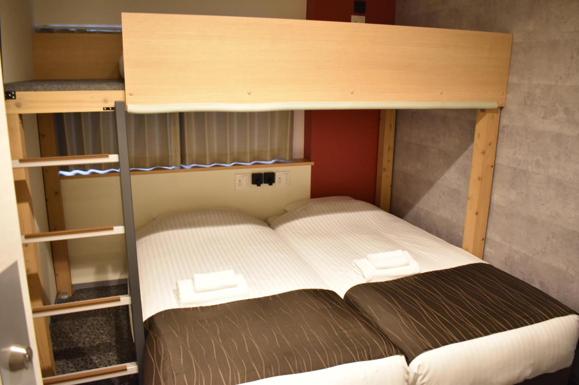 Shinsaibashi House Hotel โอซาก้า ภายนอก รูปภาพ